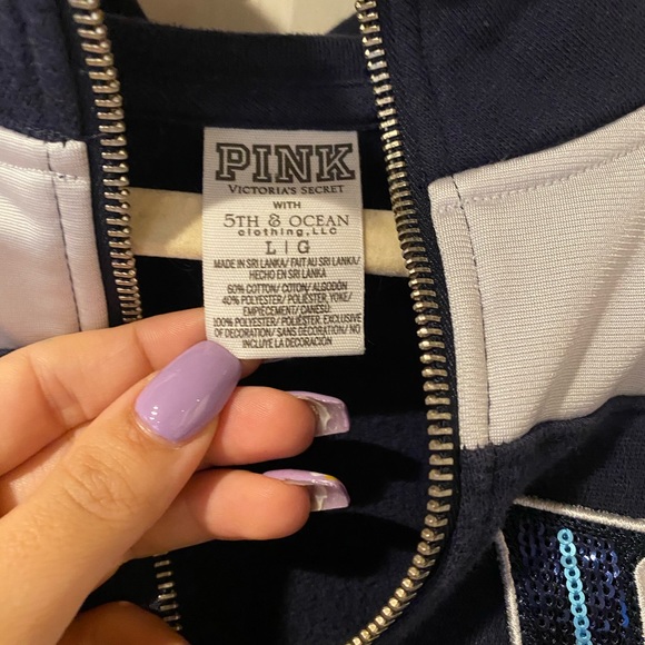 PiNK pull over - Picture 3 of 4